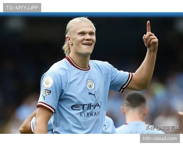 哈兰德与莱万新老中锋之争:终结效率、战术角色与历史定位的差距在哪 哈兰德与莱万新老中锋之争:终结效率、战术角色与历史定位的差距在哪